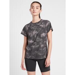 Athleta Ultimate Train Printed Tee Digi Camo Grey Black Size XS Short Sleeve